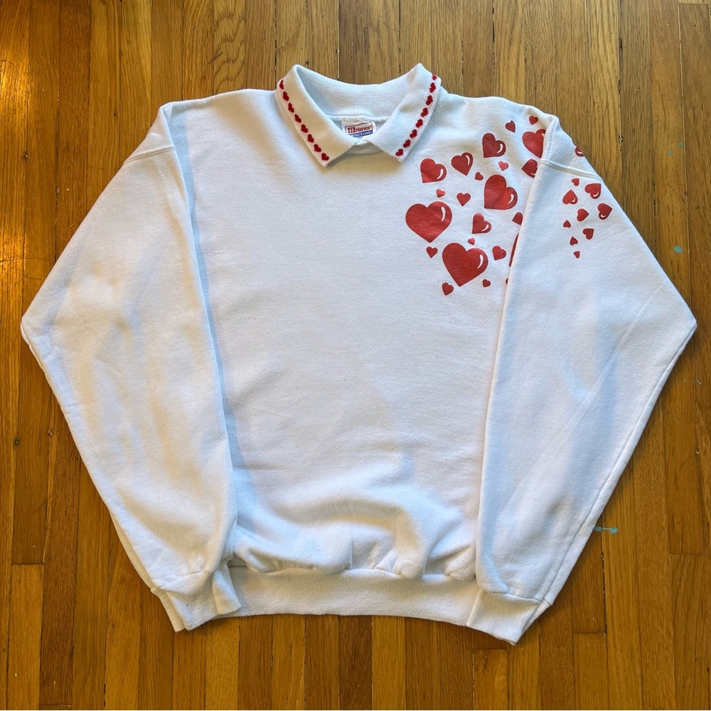 Vintage heart collared sweatshirt
